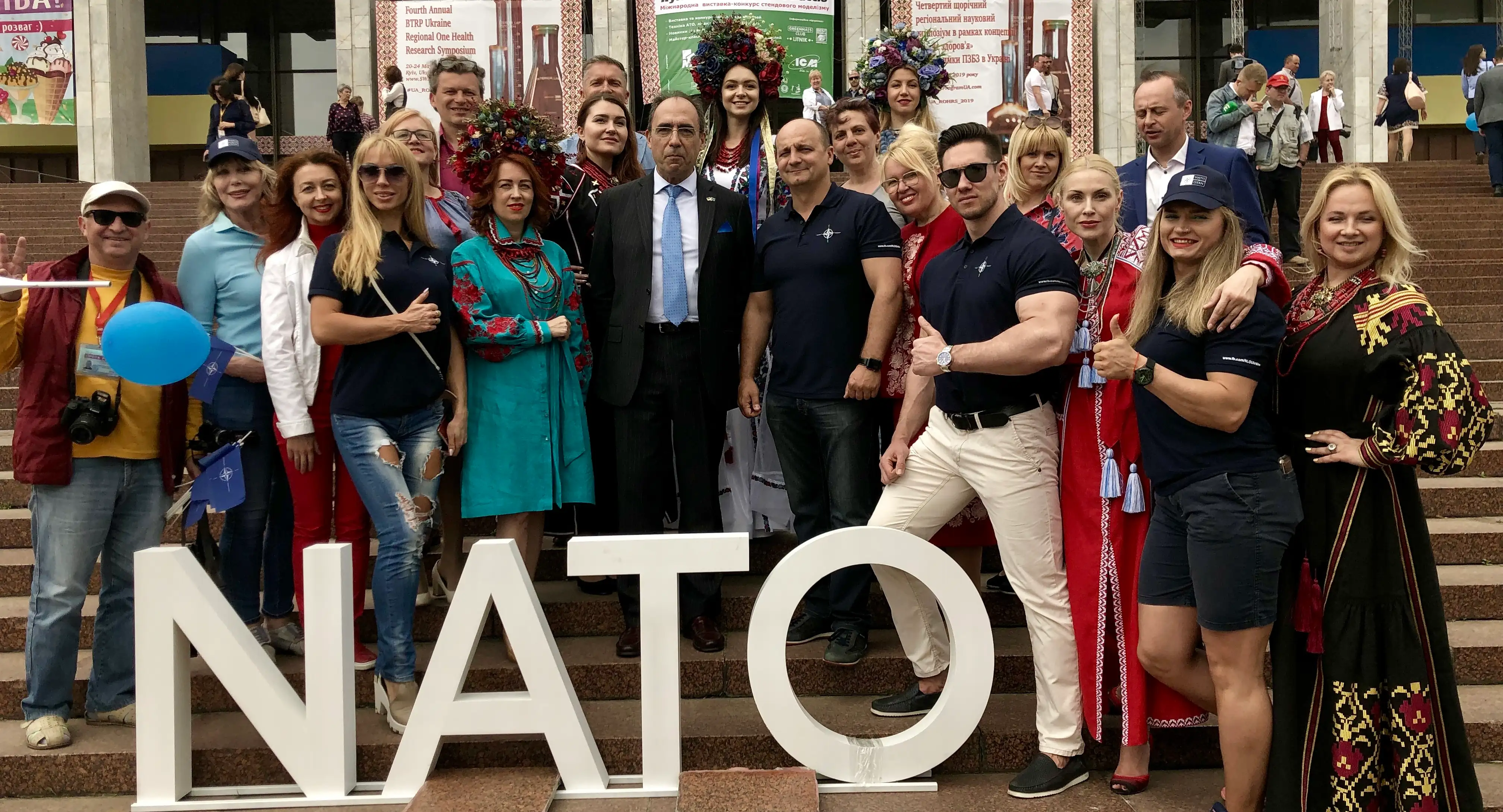 Handshake partnership